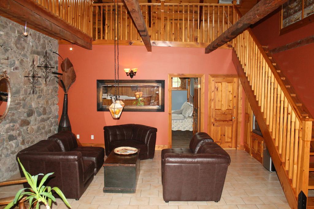 Manoir Ramezay 호텔 Marieville 객실 사진