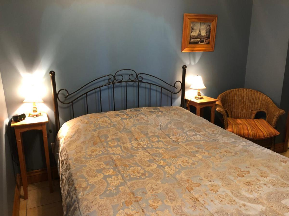Manoir Ramezay 호텔 Marieville 외부 사진