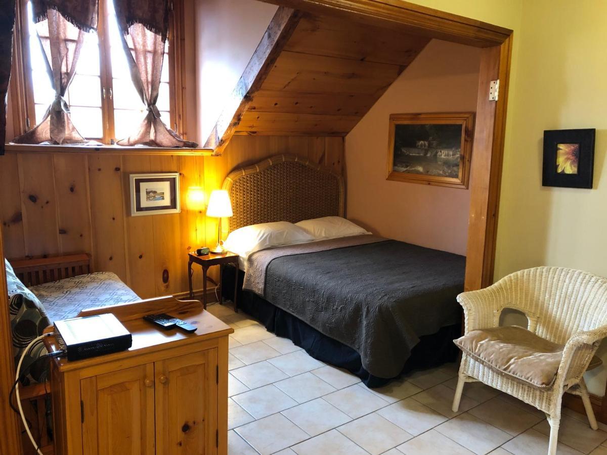 Manoir Ramezay 호텔 Marieville 외부 사진